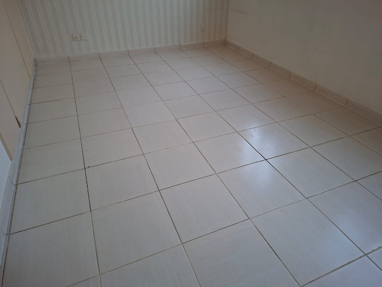 After floor deep cleaning result in Dubai apartment